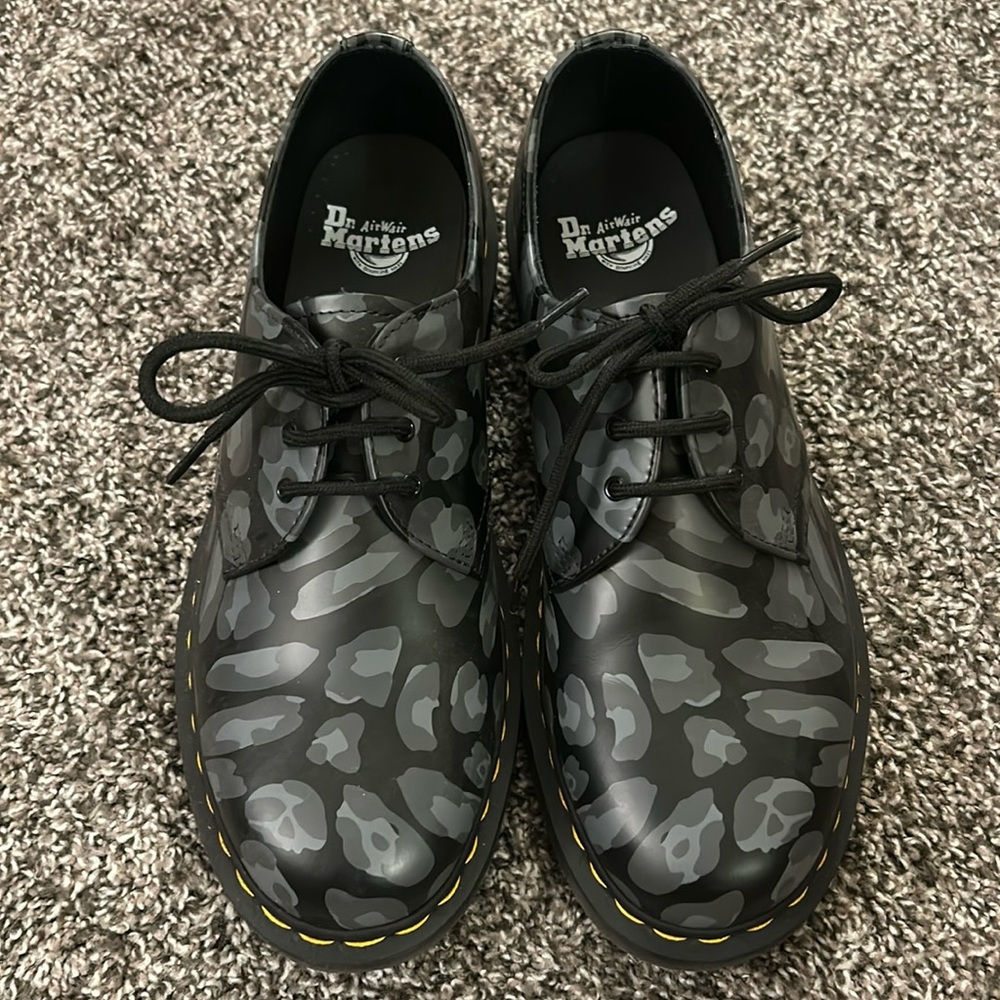 Doc Martens Women’s Size 10 Distorted Leopard style 27686 Oxford Shoes